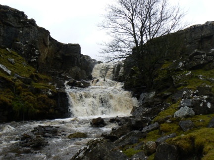 The impressive waterfall just off the path below Spur Rigg
